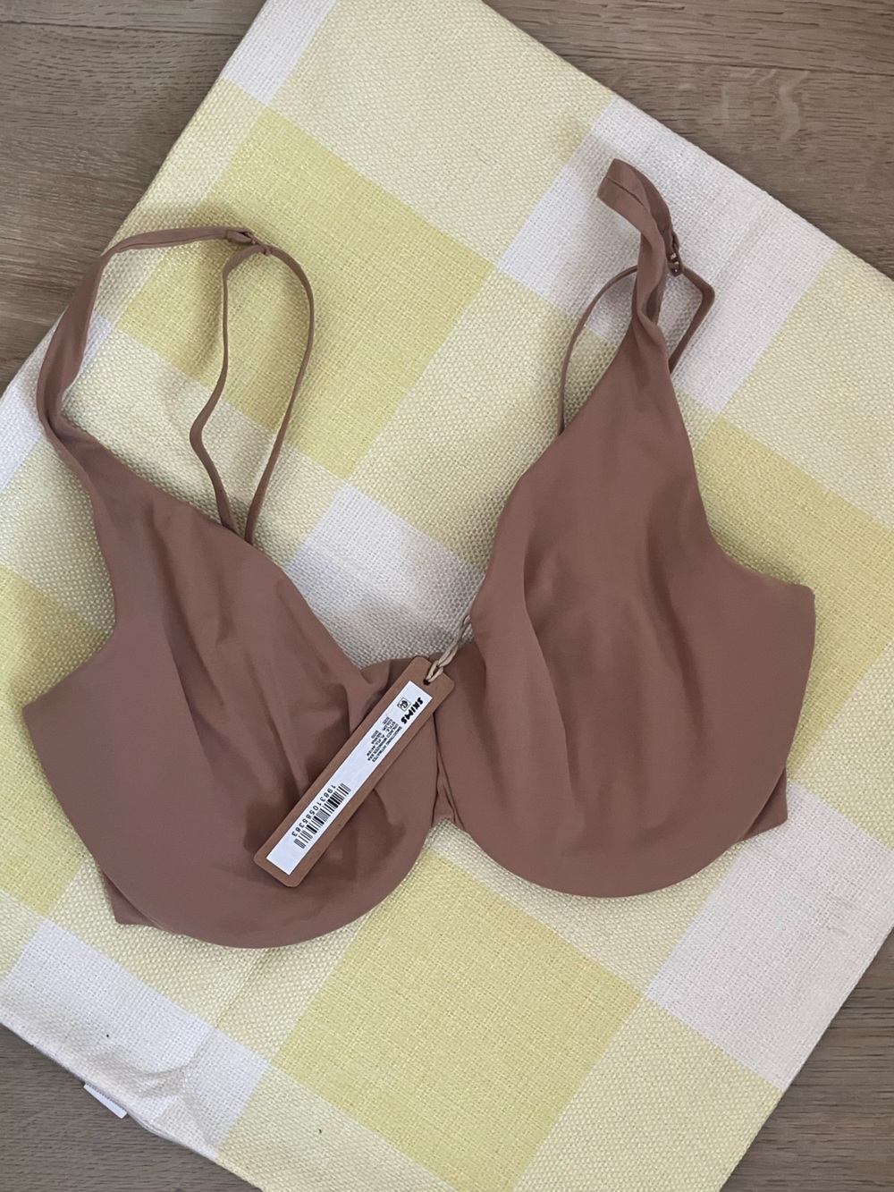 SKIMS Seamless Molded Bra — Mocha Brown